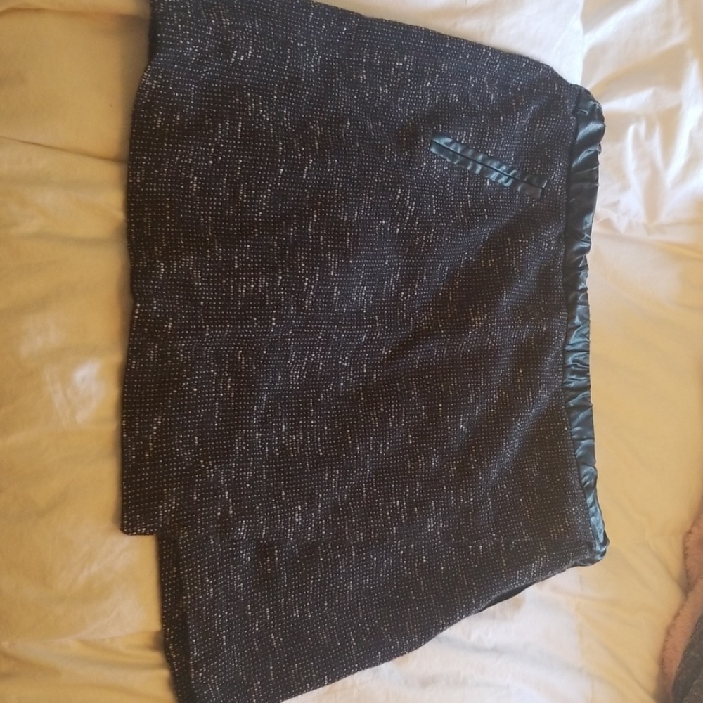 Black contemporary skirt